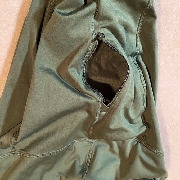 NWOT All in motion, ladies full length leggings, size medium - Picture 3 of 5